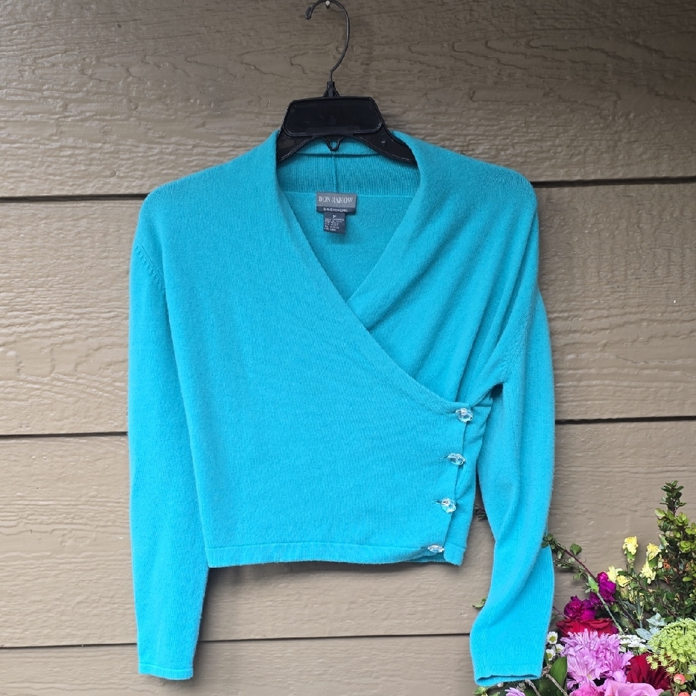 Don Rakow 100% Cashmere Aqua Cropped Wrap Cardigan Embellished Jewel Buttons M - Picture 2 of 5
